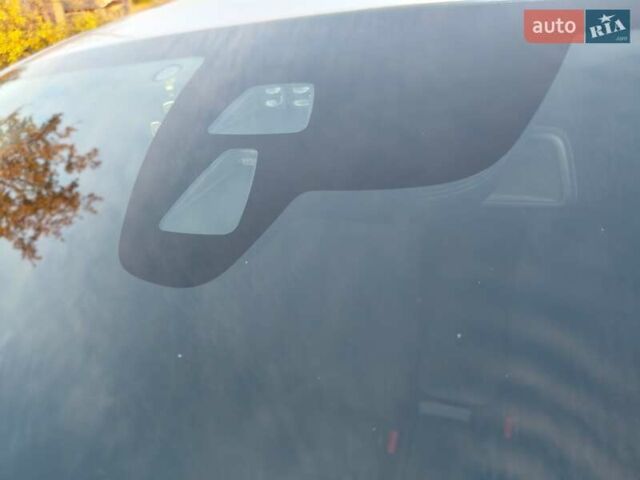 Белый Вольво В40, объемом двигателя 1.56 л и пробегом 118 тыс. км за 11600 $, фото 48 на Automoto.ua