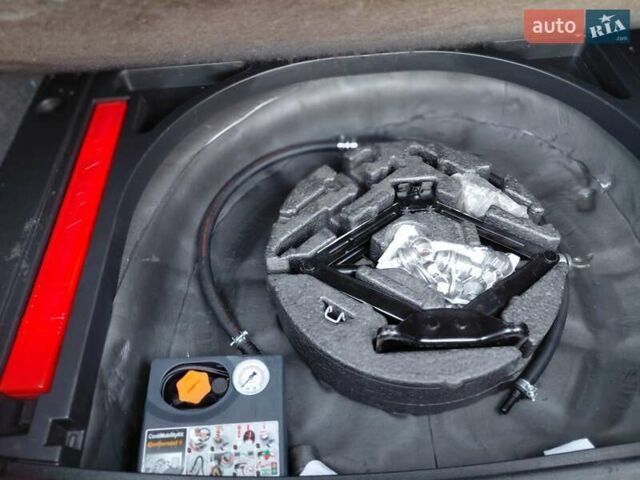 Белый Вольво В40, объемом двигателя 1.56 л и пробегом 118 тыс. км за 11600 $, фото 29 на Automoto.ua