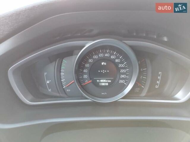 Белый Вольво В40, объемом двигателя 1.56 л и пробегом 118 тыс. км за 11600 $, фото 37 на Automoto.ua