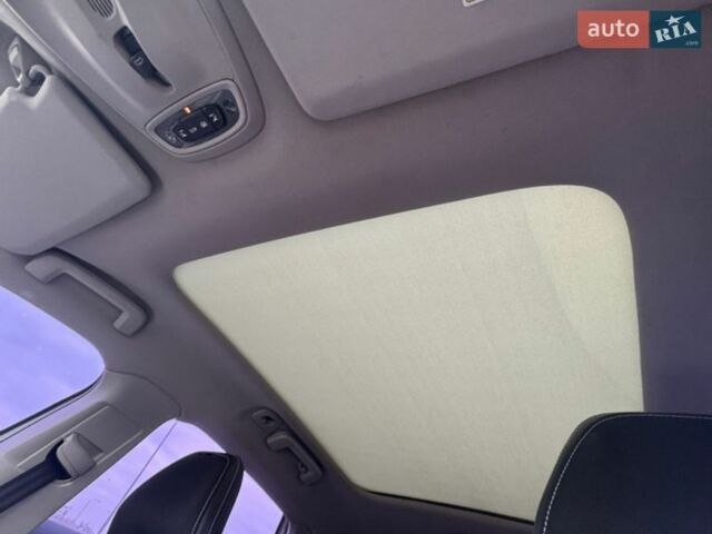 Белый Вольво В40, объемом двигателя 1.6 л и пробегом 195 тыс. км за 13600 $, фото 43 на Automoto.ua