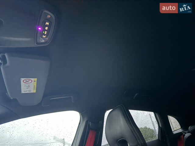 Белый Вольво В40, объемом двигателя 2 л и пробегом 203 тыс. км за 16500 $, фото 18 на Automoto.ua