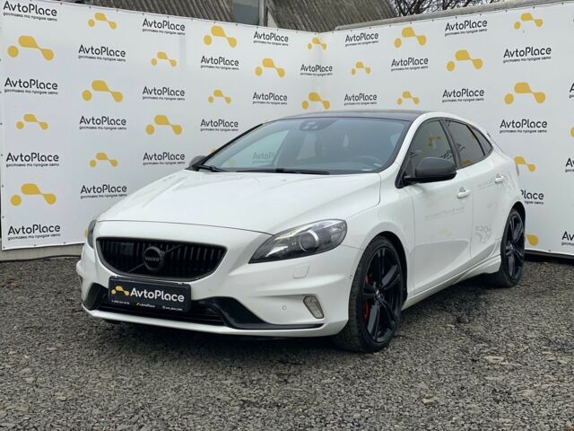 Білий Вольво V40, об'ємом двигуна 2 л та пробігом 254 тис. км за 16300 $, фото 18 на Automoto.ua
