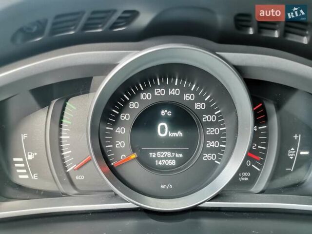 Білий Вольво V40, об'ємом двигуна 1.97 л та пробігом 147 тис. км за 13999 $, фото 24 на Automoto.ua