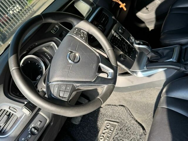 Білий Вольво V40, об'ємом двигуна 1.97 л та пробігом 109 тис. км за 14800 $, фото 28 на Automoto.ua
