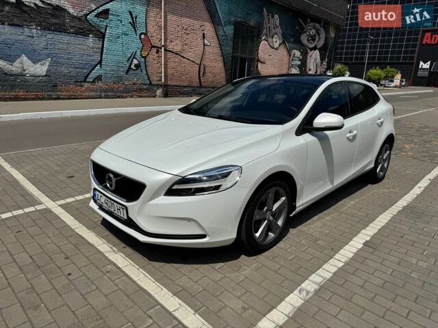 Білий Вольво V40, об'ємом двигуна 1.97 л та пробігом 165 тис. км за 15500 $, фото 13 на Automoto.ua