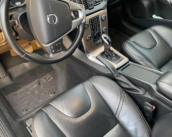 Белый Вольво В40, объемом двигателя 1.5 л и пробегом 135 тыс. км за 18500 $, фото 10 на Automoto.ua