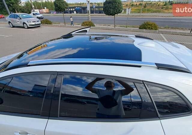Білий Вольво V40, об'ємом двигуна 1.97 л та пробігом 165 тис. км за 18200 $, фото 28 на Automoto.ua