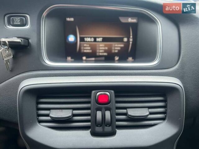 Бежевый Вольво В40, объемом двигателя 1.97 л и пробегом 87 тыс. км за 16500 $, фото 25 на Automoto.ua