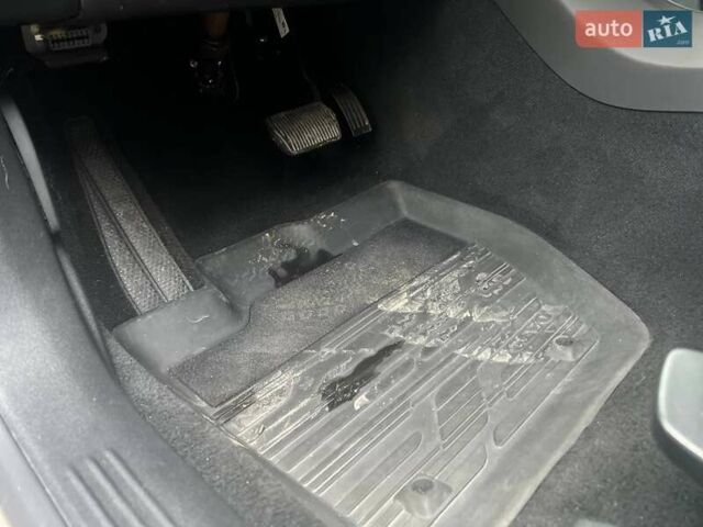 Бежевый Вольво В40, объемом двигателя 1.97 л и пробегом 87 тыс. км за 16500 $, фото 18 на Automoto.ua