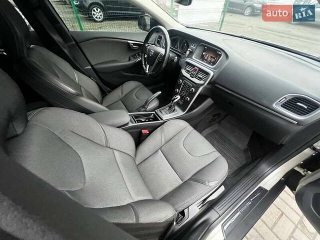 Бежевый Вольво В40, объемом двигателя 1.97 л и пробегом 87 тыс. км за 16500 $, фото 34 на Automoto.ua