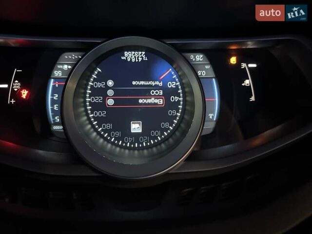 Черный Вольво В40, объемом двигателя 1.56 л и пробегом 223 тыс. км за 11999 $, фото 70 на Automoto.ua