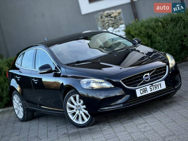 Чорний Вольво V40, об'ємом двигуна 1.6 л та пробігом 212 тис. км за 10999 $, фото 13 на Automoto.ua