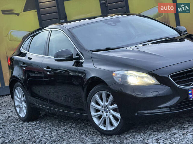 Черный Вольво В40, объемом двигателя 1.6 л и пробегом 212 тыс. км за 11600 $, фото 7 на Automoto.ua