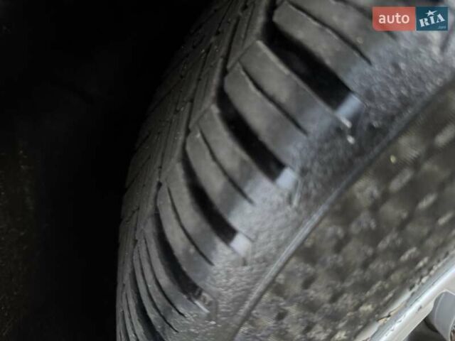 Черный Вольво В40, объемом двигателя 1.6 л и пробегом 218 тыс. км за 11999 $, фото 22 на Automoto.ua