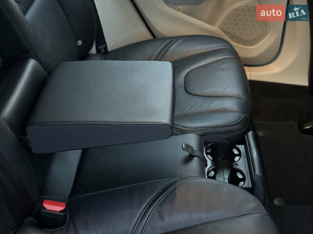 Черный Вольво В40, объемом двигателя 1.6 л и пробегом 212 тыс. км за 11600 $, фото 38 на Automoto.ua