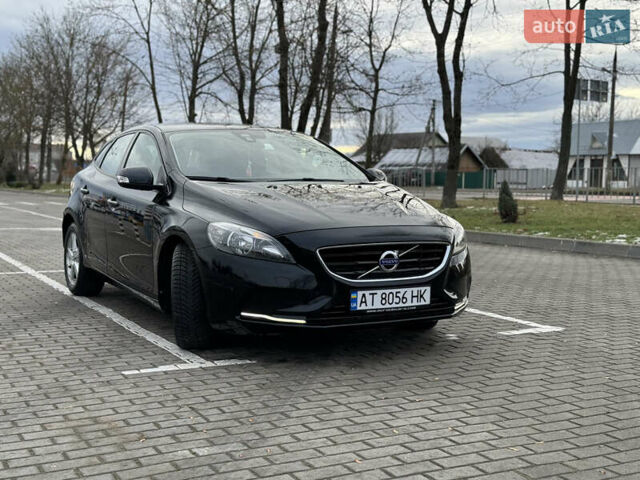 Черный Вольво В40, объемом двигателя 1.56 л и пробегом 214 тыс. км за 9800 $, фото 10 на Automoto.ua