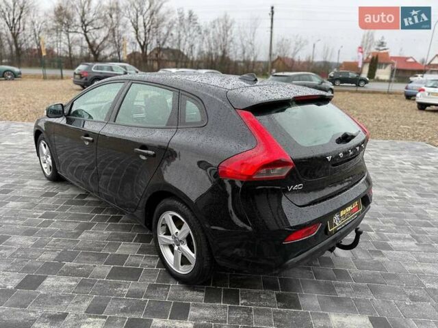 Чорний Вольво V40, об'ємом двигуна 1.56 л та пробігом 207 тис. км за 10599 $, фото 5 на Automoto.ua
