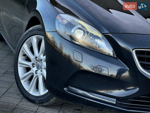 Чорний Вольво V40, об'ємом двигуна 1.6 л та пробігом 212 тис. км за 10999 $, фото 15 на Automoto.ua