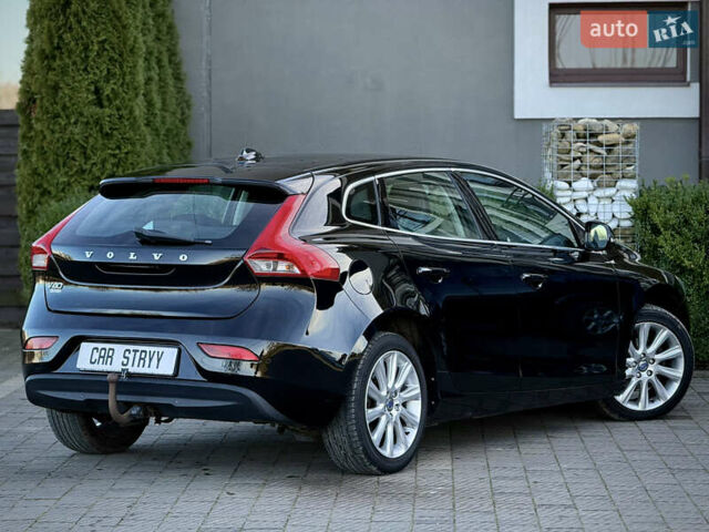 Чорний Вольво V40, об'ємом двигуна 1.6 л та пробігом 212 тис. км за 10999 $, фото 28 на Automoto.ua