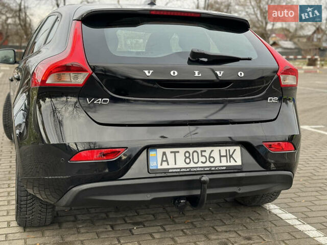 Черный Вольво В40, объемом двигателя 1.56 л и пробегом 214 тыс. км за 9800 $, фото 21 на Automoto.ua