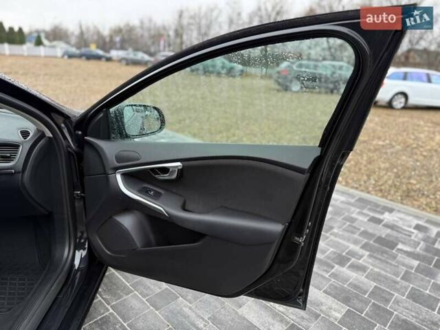 Чорний Вольво V40, об'ємом двигуна 1.56 л та пробігом 207 тис. км за 10599 $, фото 20 на Automoto.ua
