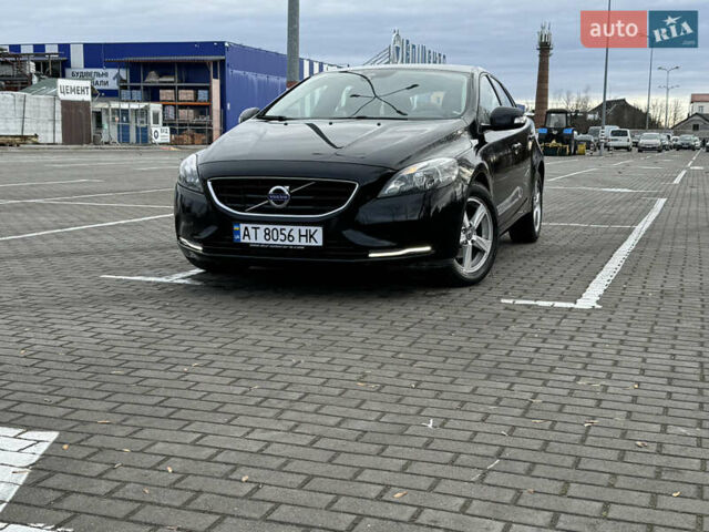 Черный Вольво В40, объемом двигателя 1.56 л и пробегом 214 тыс. км за 9800 $, фото 2 на Automoto.ua