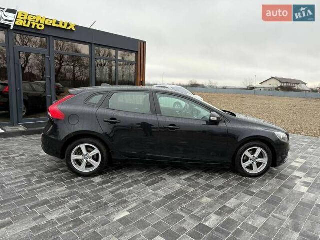 Чорний Вольво V40, об'ємом двигуна 1.56 л та пробігом 207 тис. км за 10599 $, фото 8 на Automoto.ua