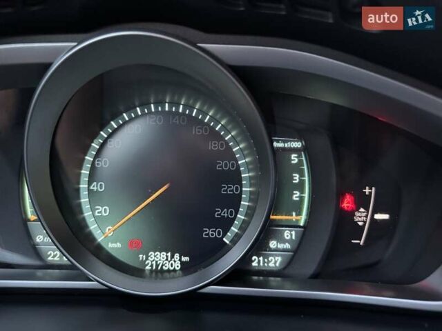Черный Вольво В40, объемом двигателя 1.6 л и пробегом 218 тыс. км за 11999 $, фото 58 на Automoto.ua