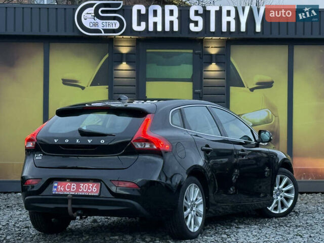 Черный Вольво В40, объемом двигателя 1.6 л и пробегом 212 тыс. км за 11600 $, фото 3 на Automoto.ua