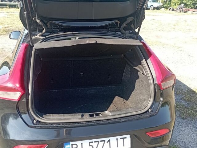 Чорний Вольво V40, об'ємом двигуна 1.56 л та пробігом 232 тис. км за 8450 $, фото 10 на Automoto.ua