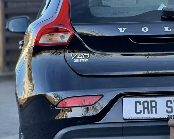 Чорний Вольво V40, об'ємом двигуна 1.6 л та пробігом 212 тис. км за 10999 $, фото 23 на Automoto.ua