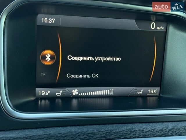 Чорний Вольво V40, об'ємом двигуна 1.6 л та пробігом 211 тис. км за 9800 $, фото 22 на Automoto.ua
