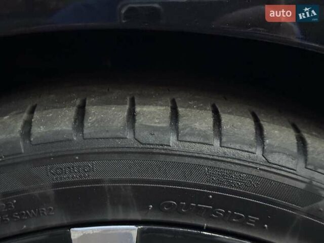 Черный Вольво В40, объемом двигателя 1.56 л и пробегом 223 тыс. км за 11999 $, фото 37 на Automoto.ua