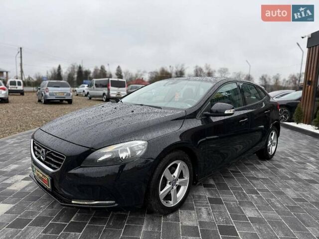 Чорний Вольво V40, об'ємом двигуна 1.56 л та пробігом 207 тис. км за 10599 $, фото 3 на Automoto.ua