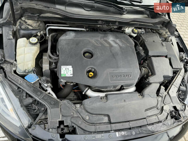 Черный Вольво В40, объемом двигателя 1.56 л и пробегом 214 тыс. км за 9800 $, фото 37 на Automoto.ua