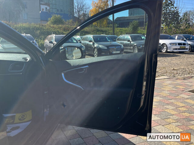 Чорний Вольво V40, об'ємом двигуна 1.6 л та пробігом 247 тис. км за 10999 $, фото 21 на Automoto.ua