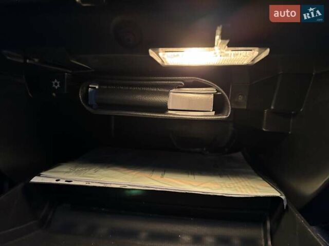 Черный Вольво В40, объемом двигателя 1.56 л и пробегом 218 тыс. км за 11499 $, фото 69 на Automoto.ua