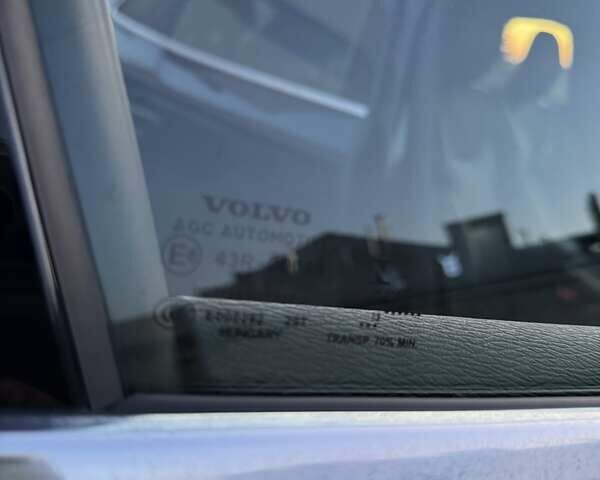 Черный Вольво В40, объемом двигателя 1.56 л и пробегом 218 тыс. км за 11499 $, фото 72 на Automoto.ua