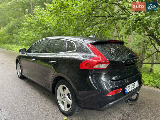 Черный Вольво В40, объемом двигателя 1.56 л и пробегом 174 тыс. км за 11100 $, фото 33 на Automoto.ua