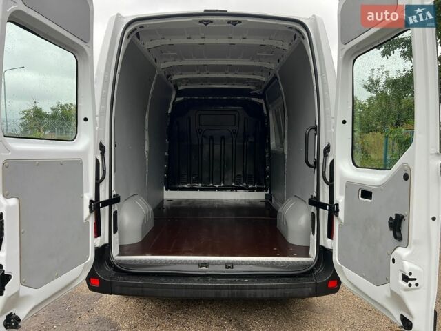 Черный Вольво В40, объемом двигателя 1.6 л и пробегом 254 тыс. км за 10300 $, фото 10 на Automoto.ua