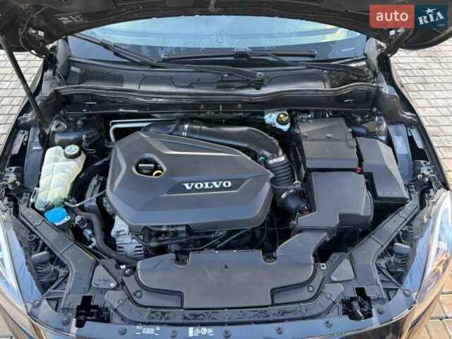 Чорний Вольво V40, об'ємом двигуна 1.6 л та пробігом 96 тис. км за 11999 $, фото 9 на Automoto.ua