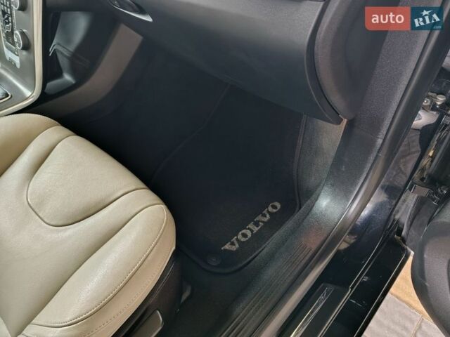 Чорний Вольво V40, об'ємом двигуна 1.97 л та пробігом 263 тис. км за 9350 $, фото 97 на Automoto.ua