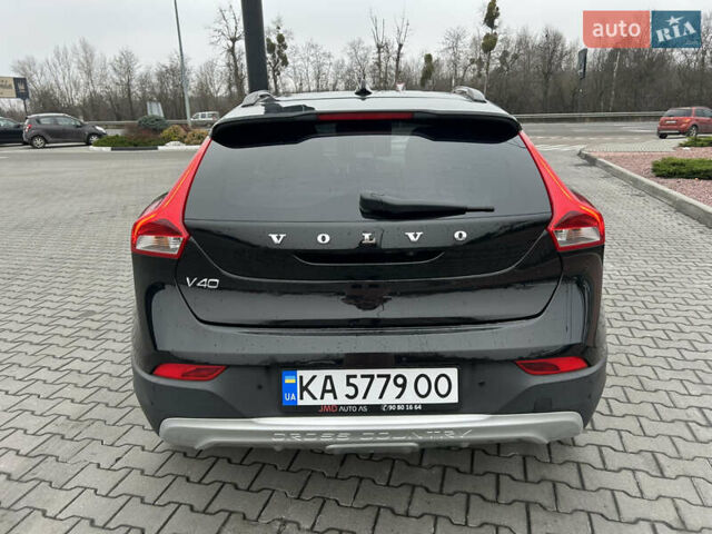 Черный Вольво В40, объемом двигателя 2 л и пробегом 265 тыс. км за 13200 $, фото 6 на Automoto.ua