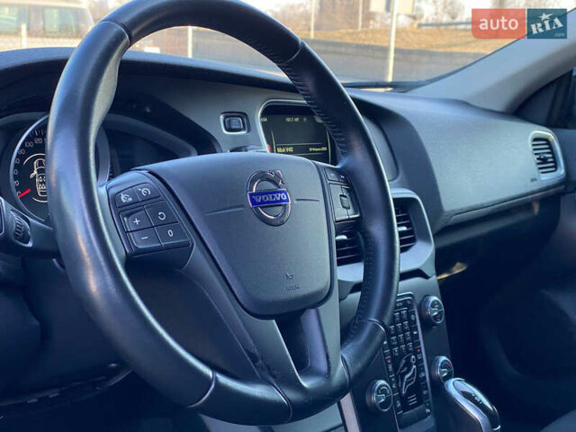 Чорний Вольво V40, об'ємом двигуна 1.97 л та пробігом 218 тис. км за 11700 $, фото 7 на Automoto.ua