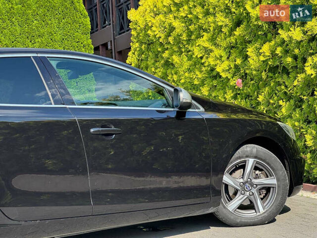 Чорний Вольво V40, об'ємом двигуна 1.97 л та пробігом 205 тис. км за 10999 $, фото 25 на Automoto.ua