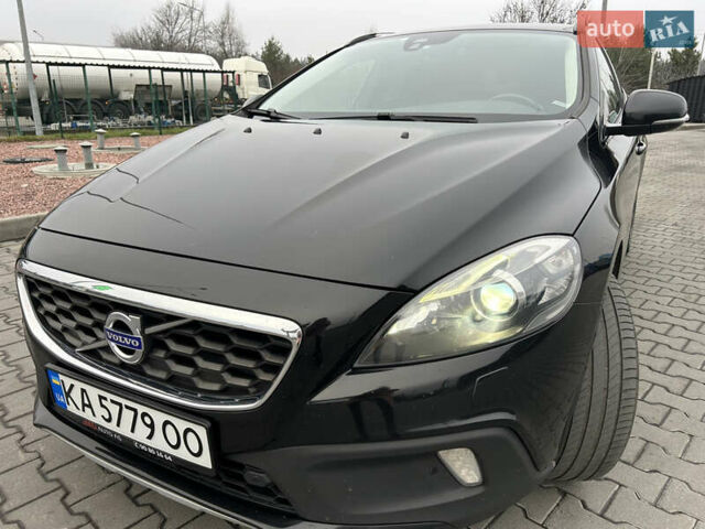 Черный Вольво В40, объемом двигателя 2 л и пробегом 265 тыс. км за 13200 $, фото 24 на Automoto.ua