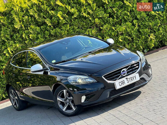 Чорний Вольво V40, об'ємом двигуна 1.97 л та пробігом 205 тис. км за 10999 $, фото 5 на Automoto.ua