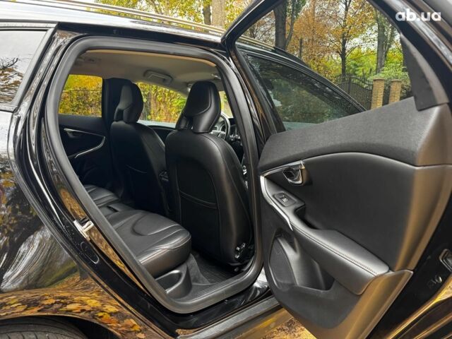 Вольво V40 2015 у Києві на Automoto.ua Чорний Вольво V40, об'ємом двигуна 2 л та пробігом 265 тис. км за 15490 $, фото 29 на Automoto.ua