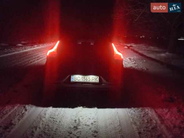 Черный Вольво В40, объемом двигателя 2 л и пробегом 231 тыс. км за 11700 $, фото 14 на Automoto.ua