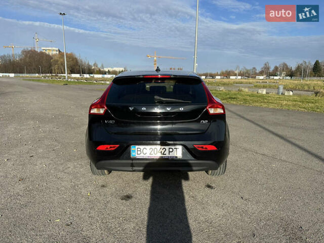 Чорний Вольво V40, об'ємом двигуна 1.97 л та пробігом 228 тис. км за 11500 $, фото 4 на Automoto.ua
